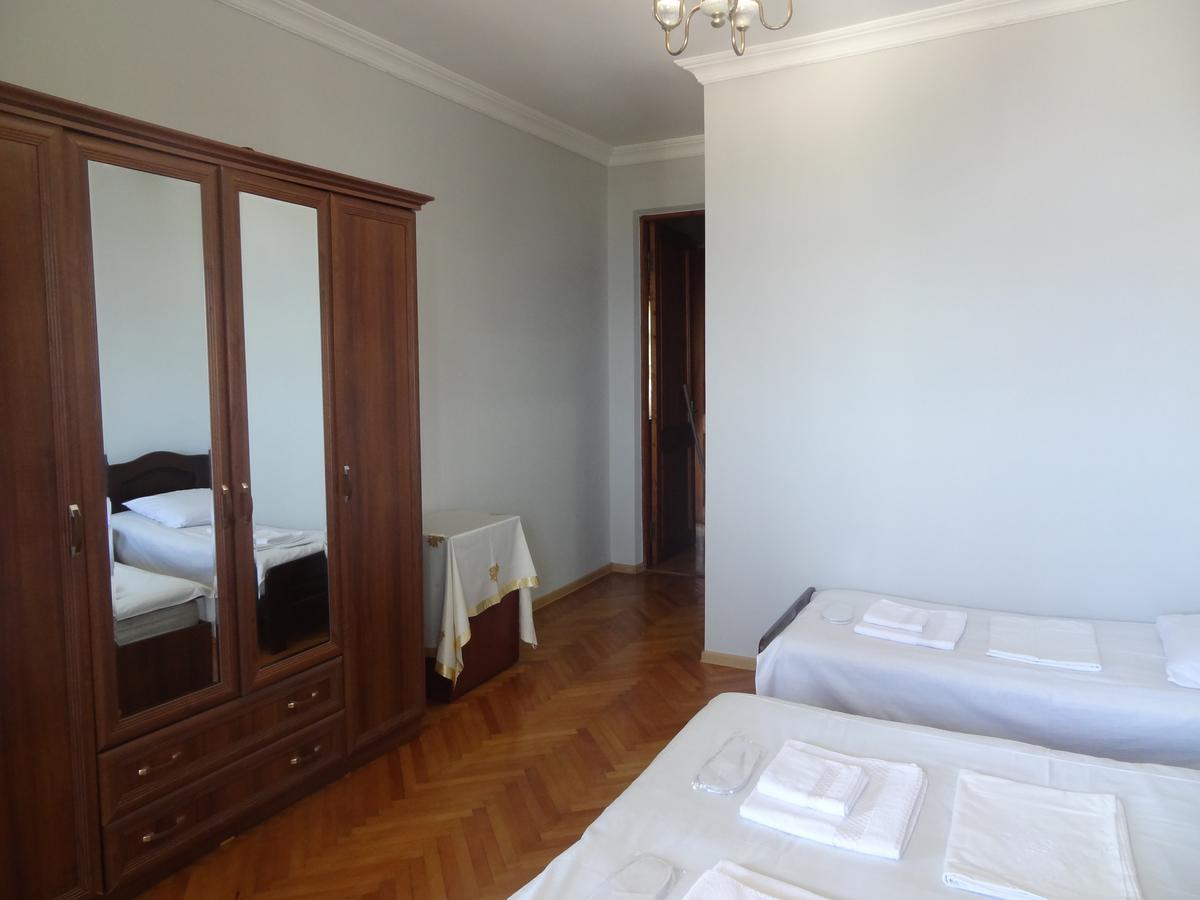 Guest House Teni 마킨자우리 외부 사진